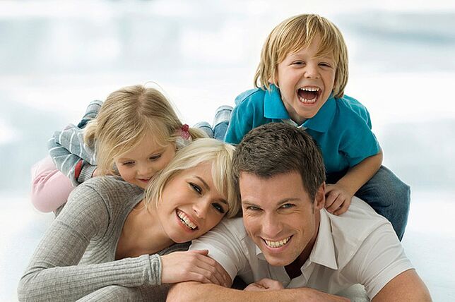 a happy family and a man who quit drinking